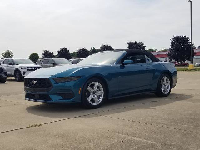 Certified 2026 Ford Mustang Premium RWD image 7