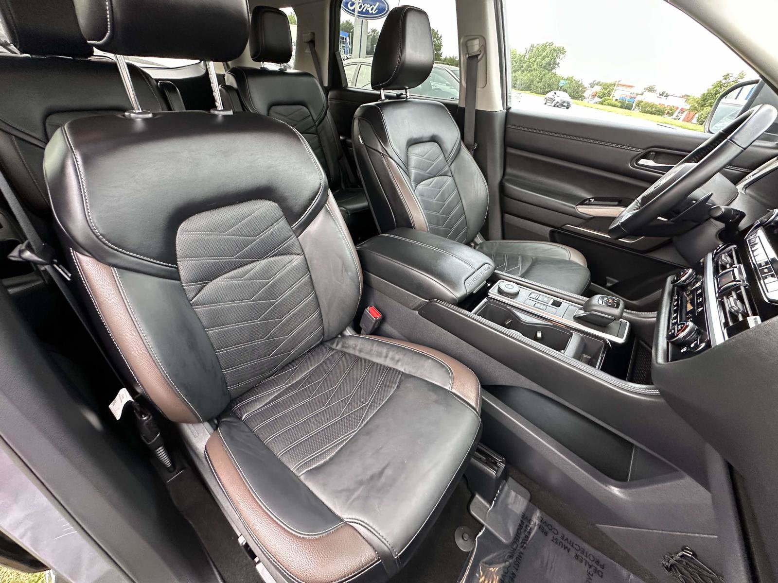Used 2023 Nissan Pathfinder Platinum AWD/4WD image 28