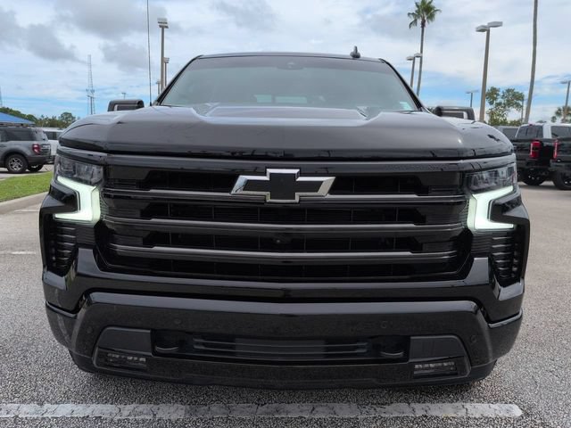 Used 2024 Chevrolet Silverado 1500 High Country w/ Midnight Edition AWD/4WD image 9