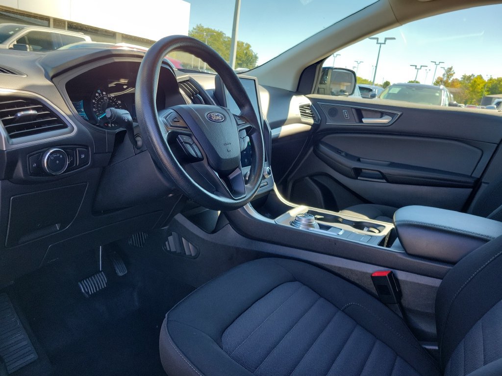 Certified 2024 Ford Edge SE w/ Black Appearance Package AWD/4WD image 21