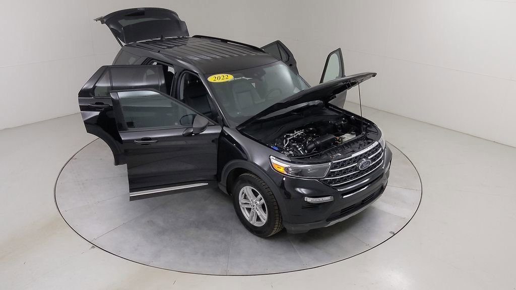 Certified 2022 Ford Explorer XLT w/ Equipment Group 202A image 47