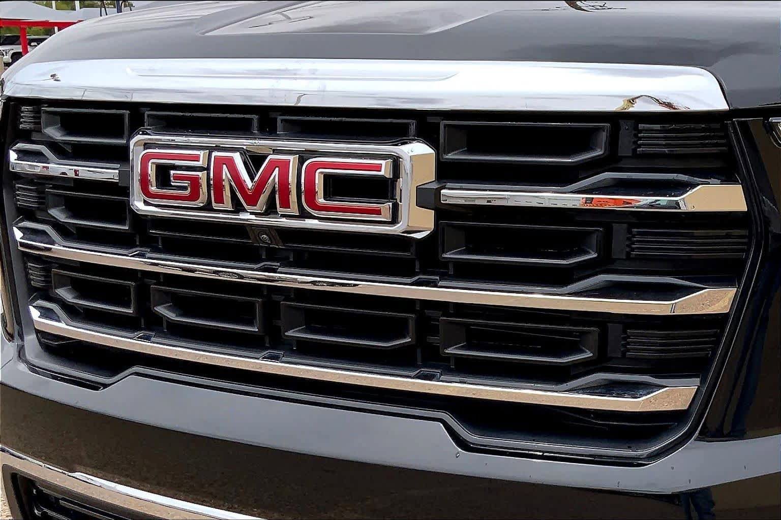 Used 2025 GMC Acadia Elevation FWD image 30
