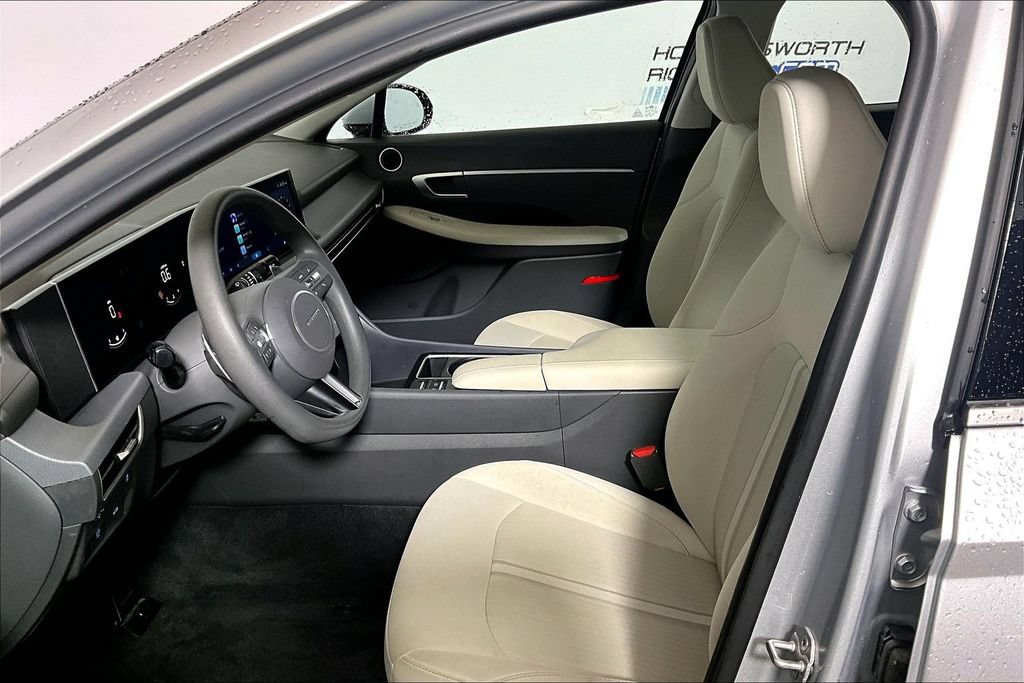 Used 2025 Hyundai Sonata SEL FWD image 20