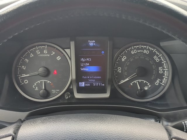 Used 2019 Toyota Tacoma TRD Off-Road w/ Technology Package AWD/4WD image 16