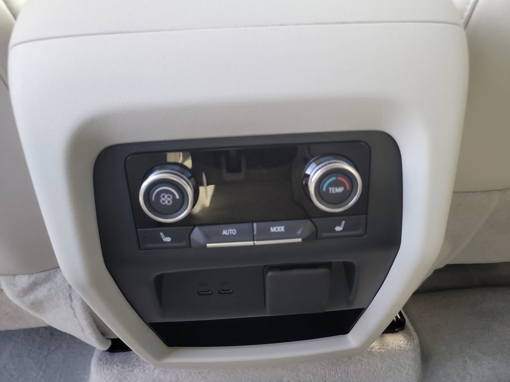 Used 2026 Buick Enclave Avenir w/ Super Cruise Package FWD image 16