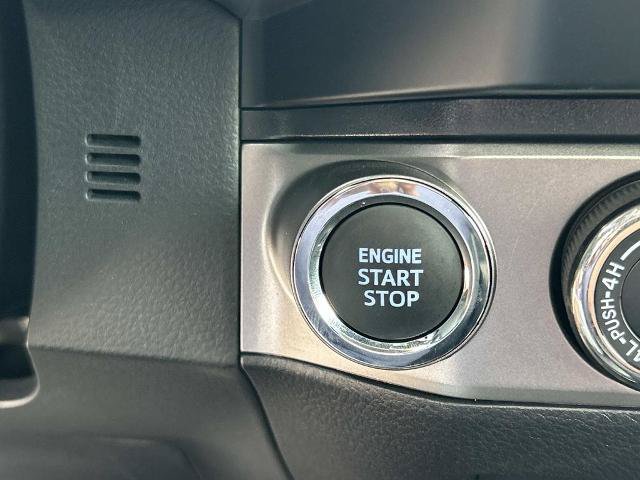 Used 2023 Toyota Tacoma Limited AWD/4WD image 31