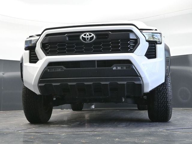 Used 2024 Toyota Tacoma TRD Off-Road AWD/4WD image 35