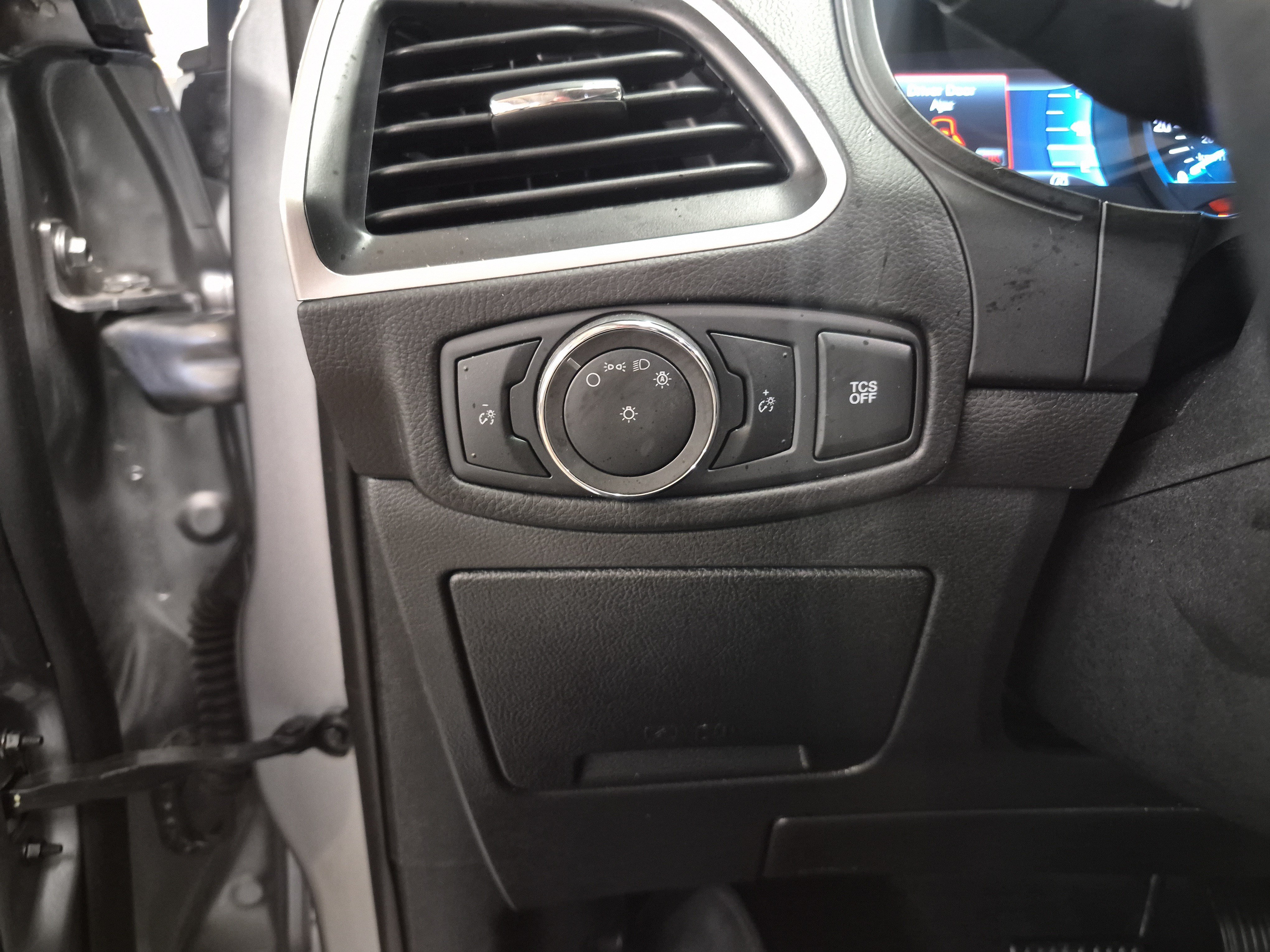 Certified 2024 Ford Edge SEL AWD/4WD image 21