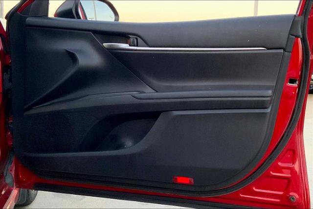 Used 2021 Toyota Camry SE w/ Convenience Package image 21