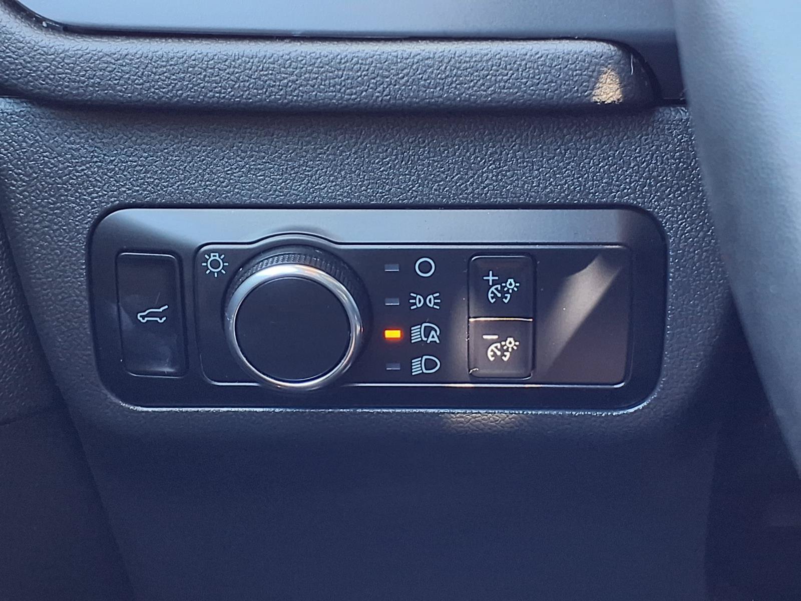 Certified 2023 Ford Escape Active AWD/4WD image 18