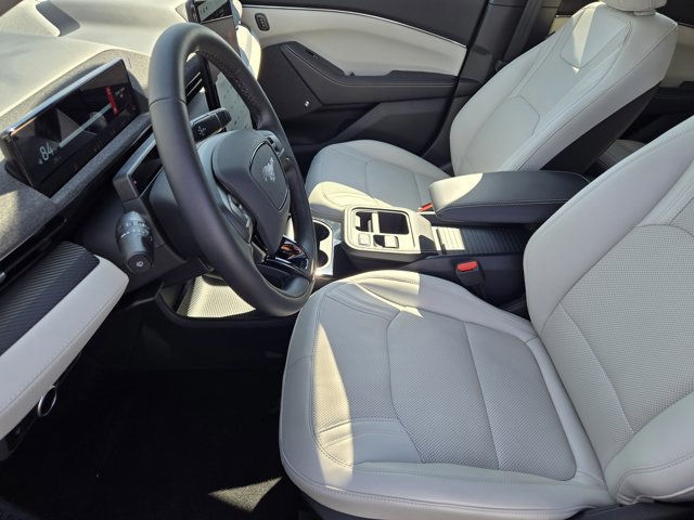 Certified 2025 Ford Mustang Mach-E Premium image 11