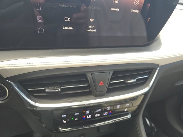 Used 2025 Buick Encore GX Avenir w/ Avenir Technology Package FWD image 13
