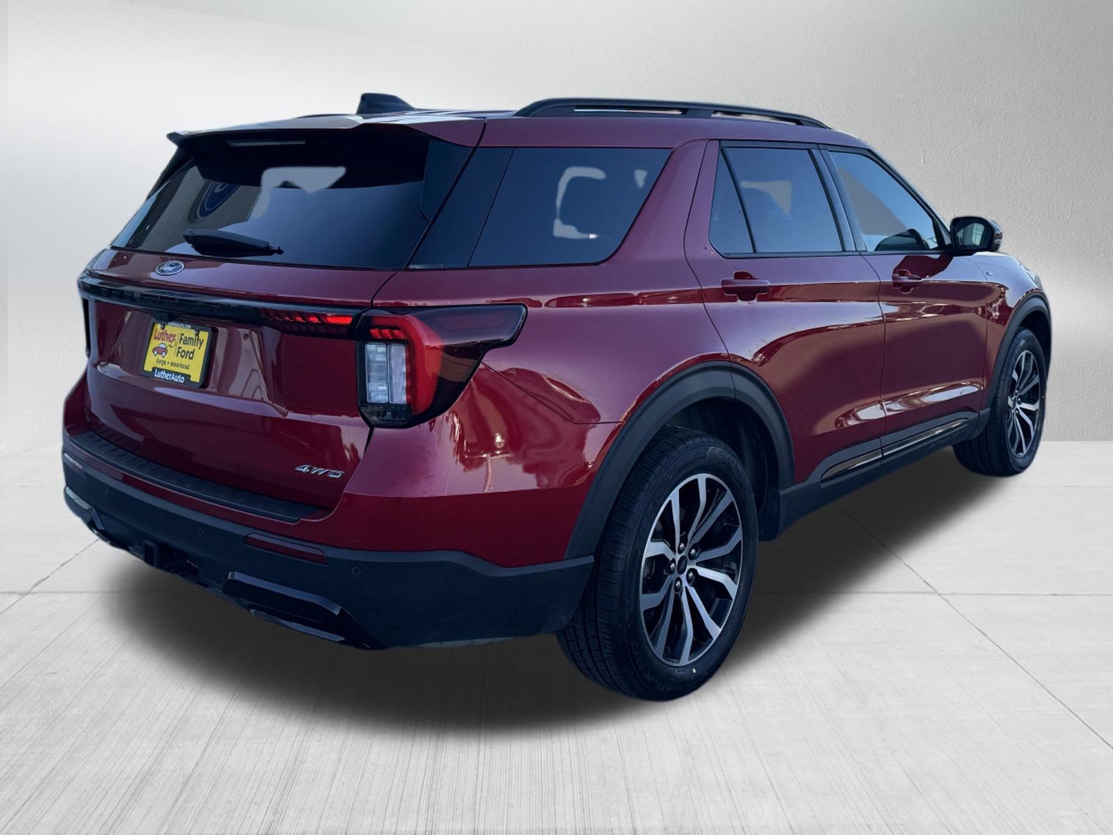 Certified 2025 Ford Explorer ST-Line AWD/4WD image 7