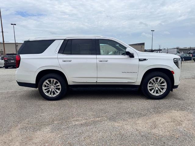 Used 2023 GMC Yukon SLT AWD/4WD image 10