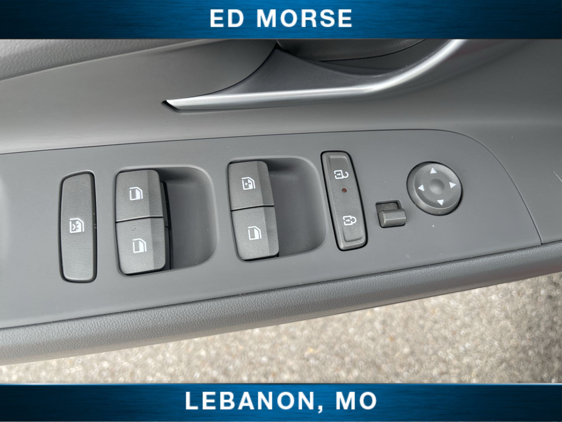 Used 2025 Hyundai Elantra SEL FWD image 23