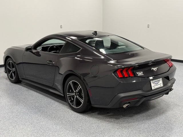 Certified 2024 Ford Mustang Coupe RWD image 9