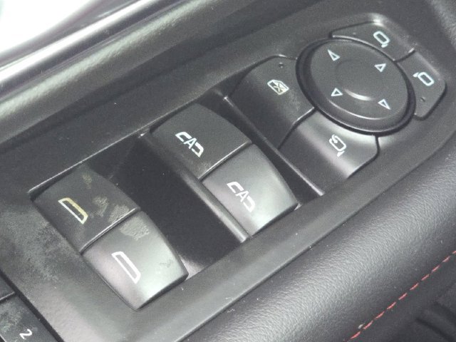 Used 2022 Chevrolet Suburban RST w/ Luxury Package AWD/4WD image 29