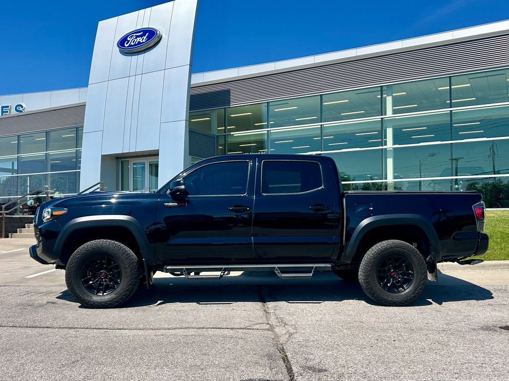Used 2020 Toyota Tacoma TRD Pro AWD/4WD image 3