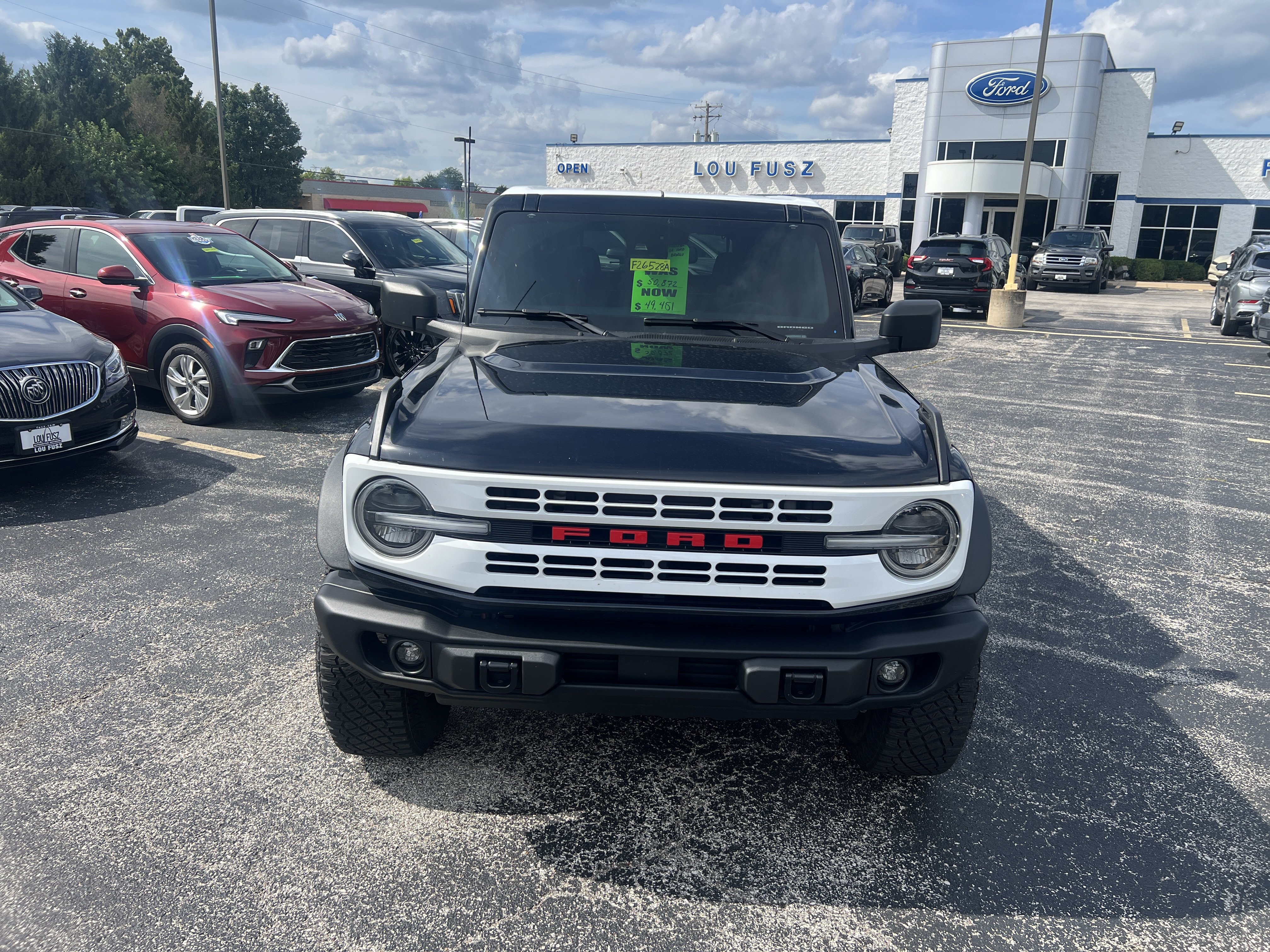 Certified 2024 Ford Bronco Heritage Edition AWD/4WD image 3