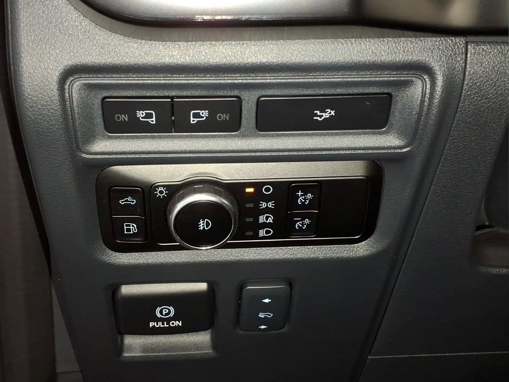 Certified 2023 Ford F150 Lariat w/ Equipment Group 502A High AWD/4WD image 18