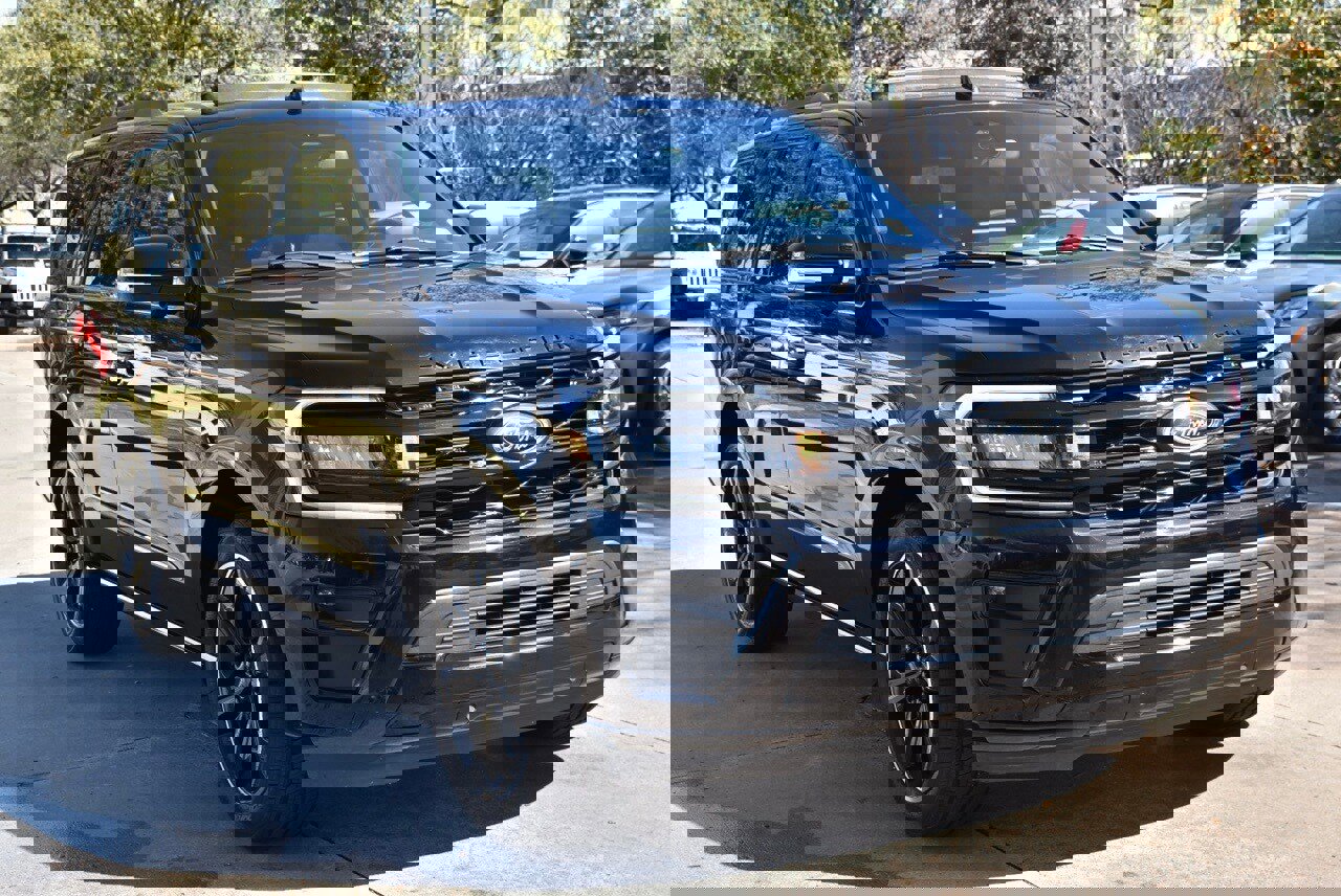 Certified 2023 Ford Expedition Limited image 12