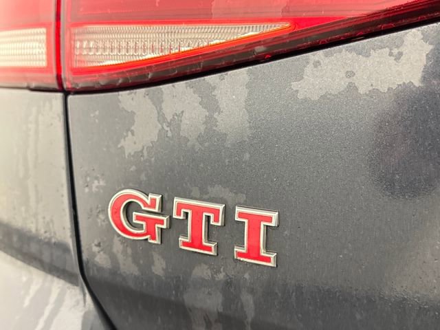 Used 2020 Volkswagen GTI S image 17