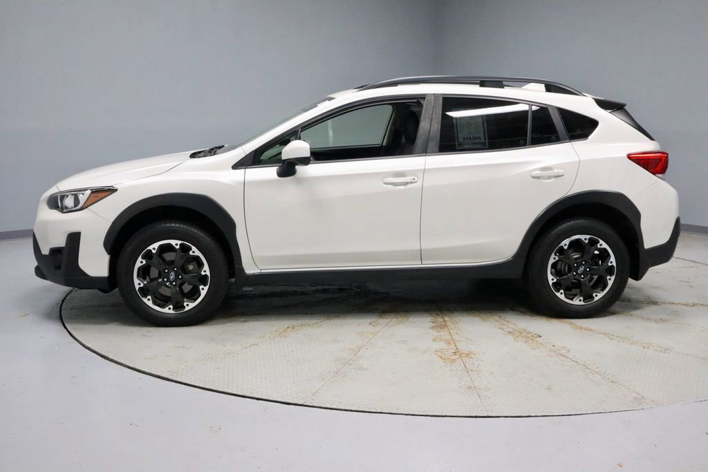 Used 2022 Subaru Crosstrek 2.0i Premium w/ Moonroof Package image 2