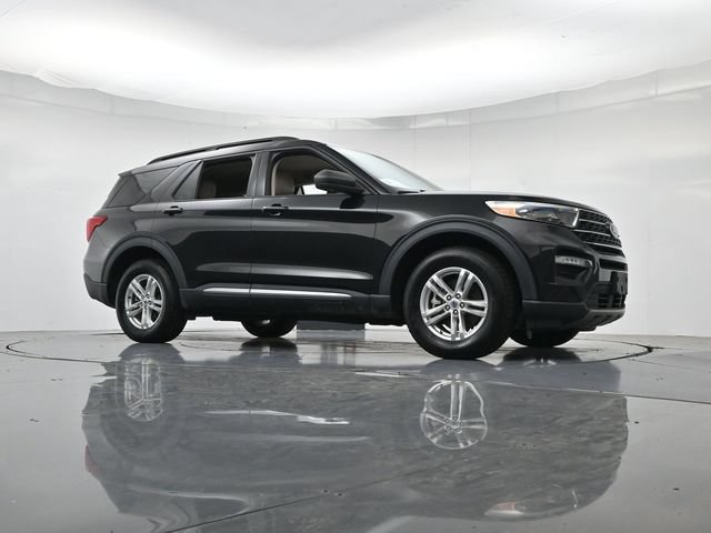 Certified 2023 Ford Explorer XLT w/ Equipment Group 202A AWD/4WD image 36