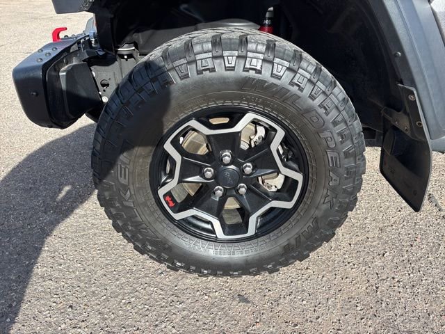 Used 2020 Jeep Gladiator Rubicon image 12