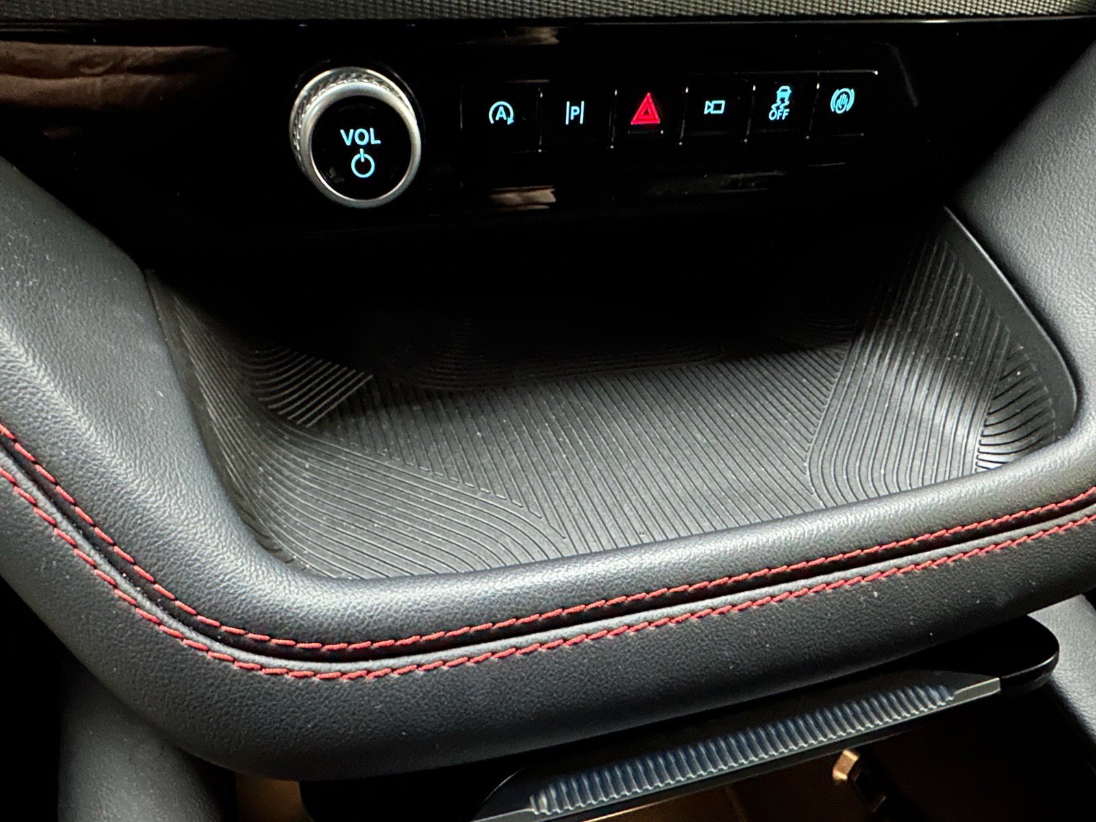 Certified 2025 Ford Explorer ST-Line image 42