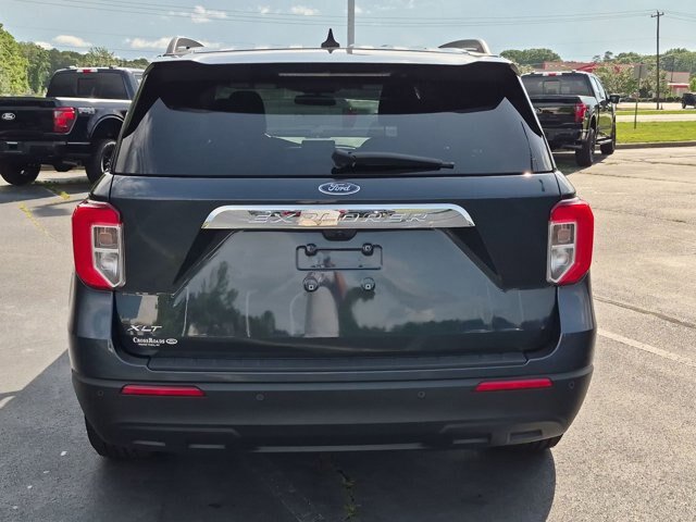 Certified 2023 Ford Explorer XLT RWD image 5