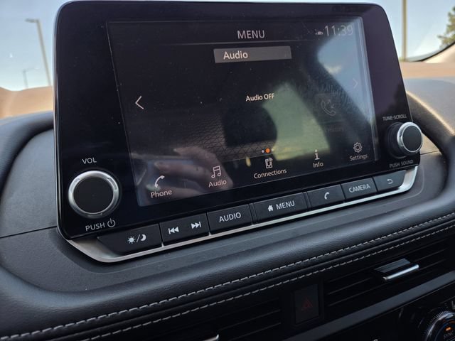 Used 2023 Nissan Rogue SV w/ SV Premium B Package FWD image 9