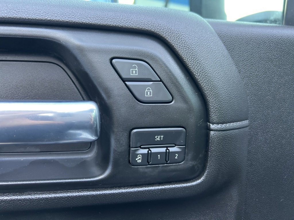 Used 2020 Chevrolet Silverado 2500 LTZ w/ LTZ Texas Edition image 25