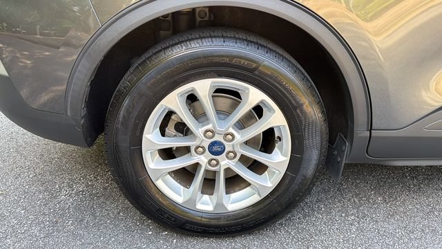 Certified 2020 Ford Escape SE FWD image 17