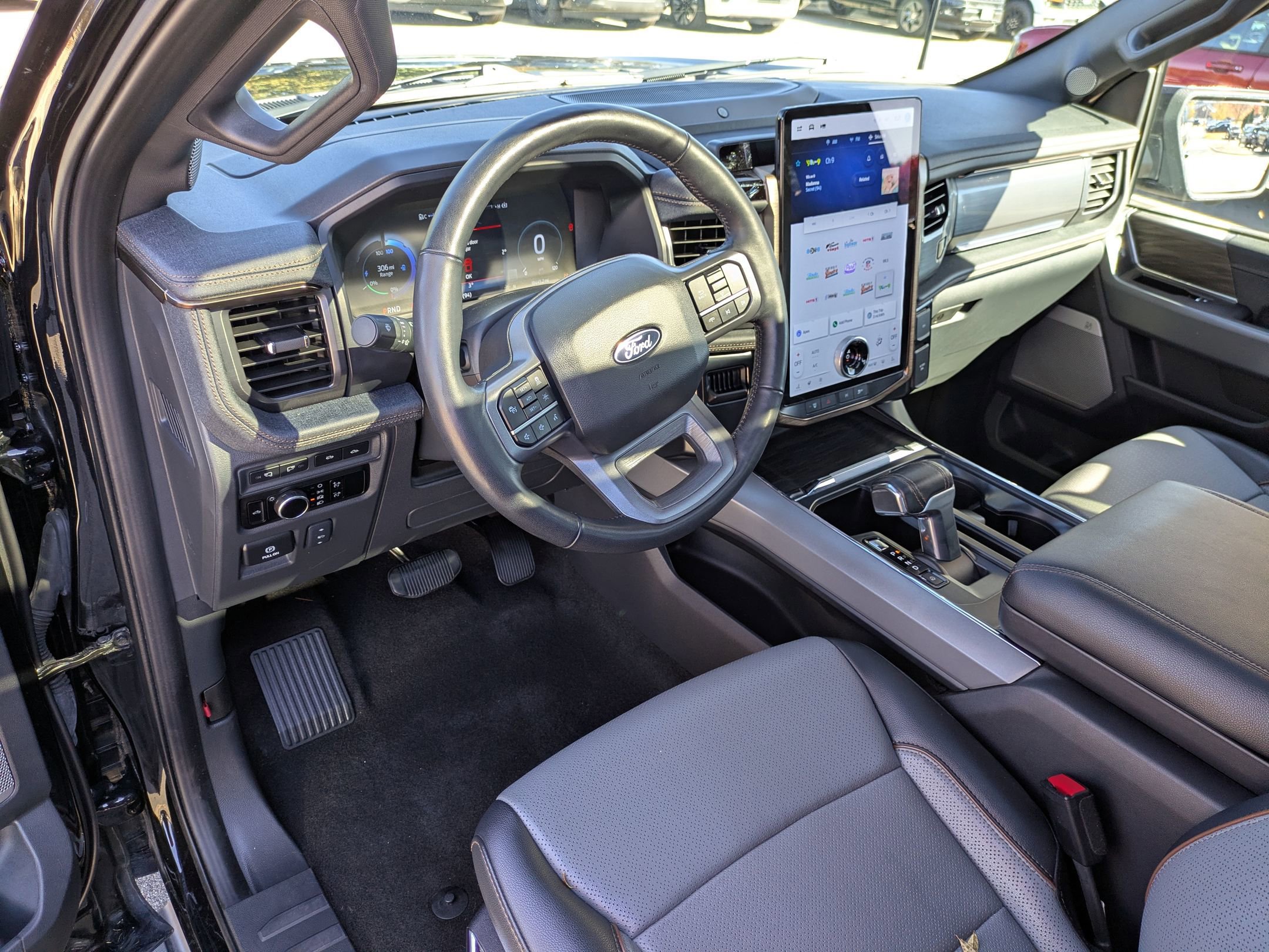 Certified 2024 Ford F150 Lightning Lariat image 18