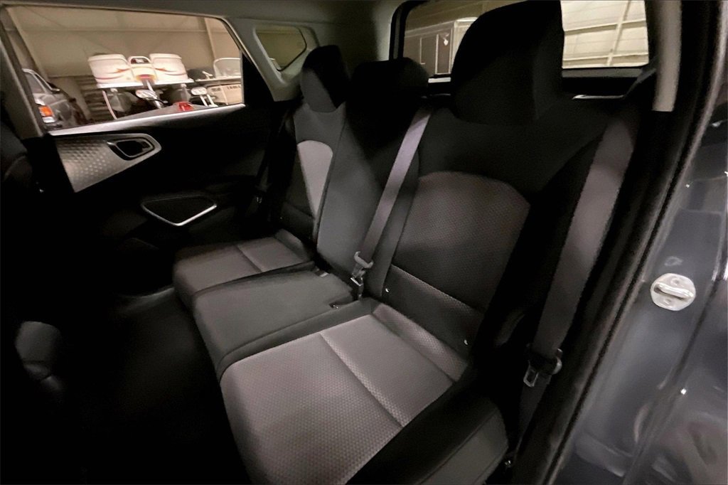 Used 2024 Kia Soul LX w/ LX Technology Package image 24