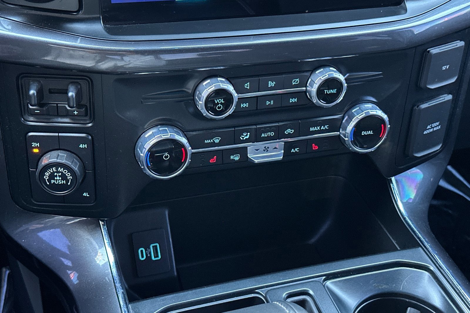 Certified 2023 Ford F150 XLT w/ Equipment Group 302A High image 19