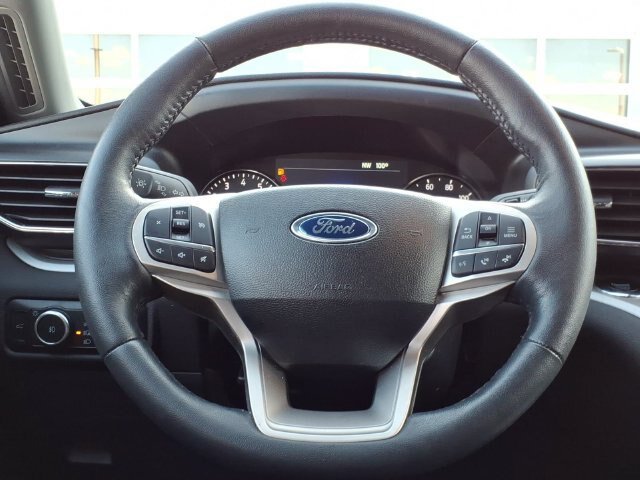 Certified 2024 Ford Explorer XLT w/ Equipment Group 202A AWD/4WD image 15
