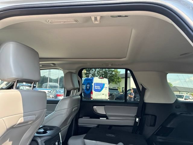 Certified 2025 Ford Expedition Active AWD/4WD image 81