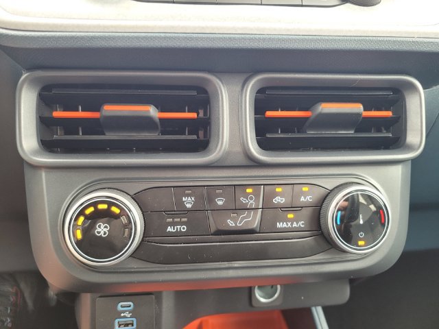 Certified 2024 Ford Maverick XLT FWD image 23
