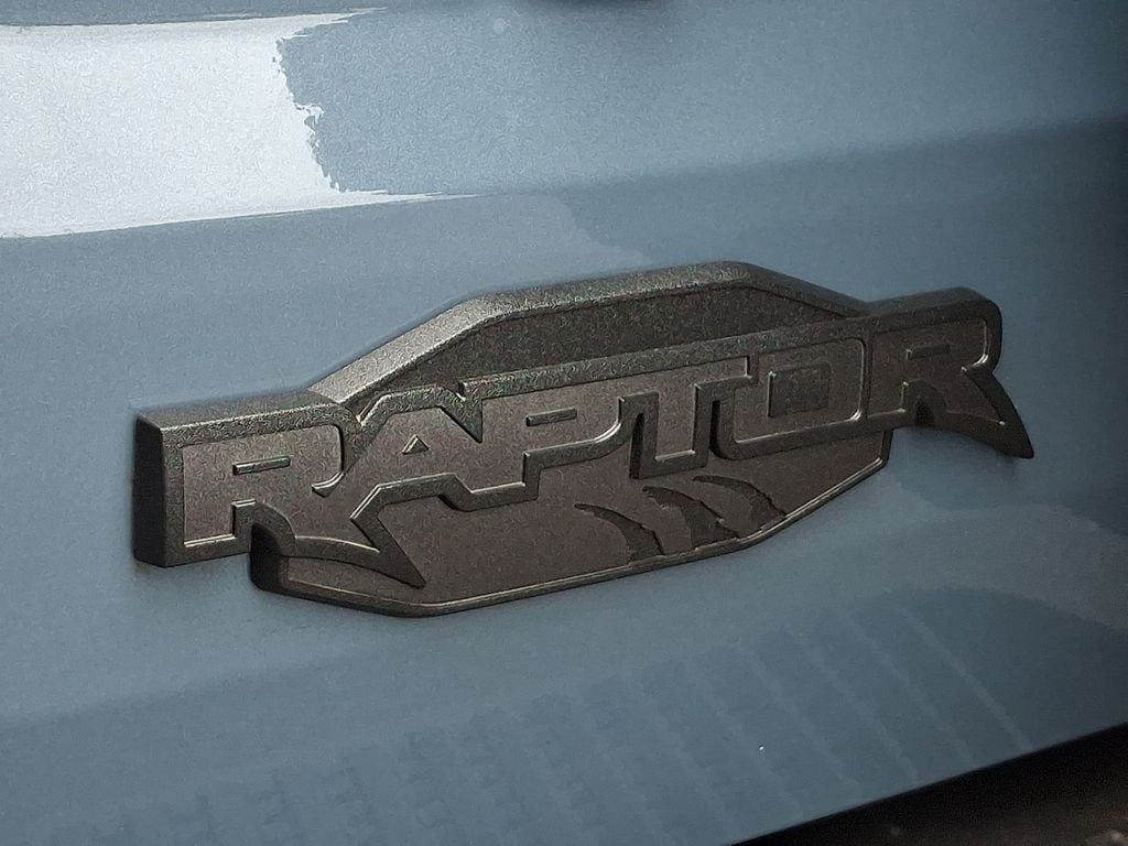 Certified 2025 Ford Bronco Raptor w/ Interior Carbon Fiber Pack AWD/4WD image 31