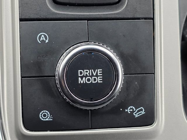 Certified 2023 Ford Explorer Platinum w/ Technology Package AWD/4WD image 24