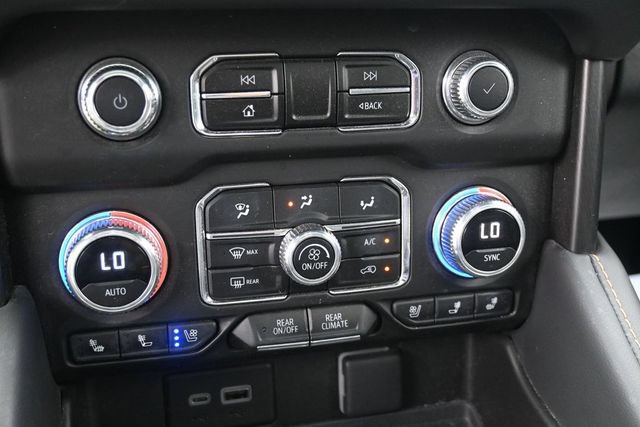 Used 2023 GMC Yukon XL AT4 w/ LPO, Floor Liner Package AWD/4WD image 13