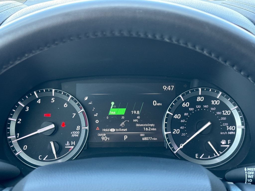 Used 2020 Toyota Highlander Limited FWD image 21