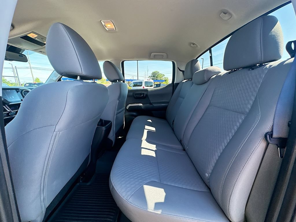 Used 2023 Toyota Tacoma SR5 w/ Technology Package AWD/4WD image 17