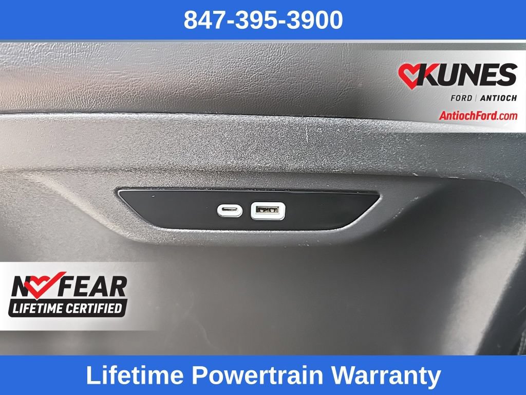 Used 2025 Chrysler Pacifica Select FWD image 33