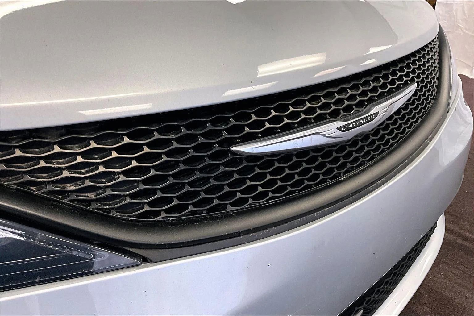 Used 2023 Chrysler Voyager LX image 30