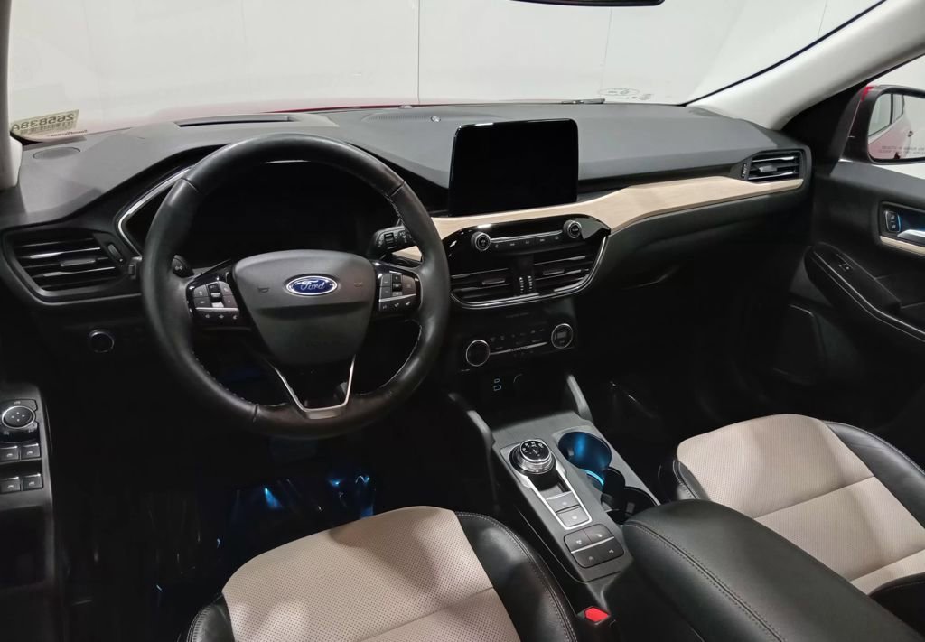 Certified 2021 Ford Escape Titanium w/ Titanium Elite Package image 24