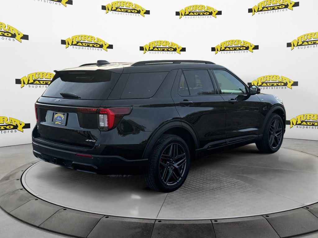 Certified 2025 Ford Explorer ST-Line w/ ST-Line Street Pack AWD/4WD image 7