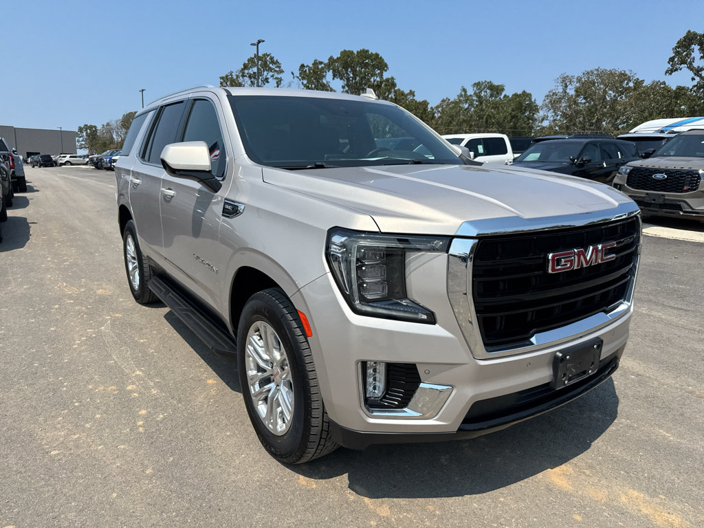Used 2023 GMC Yukon SLE AWD/4WD image 3